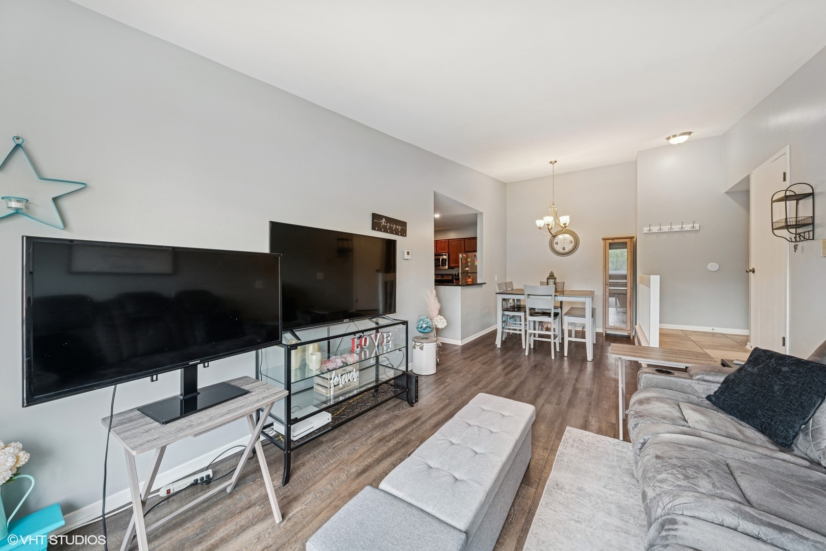 1569 Raymond Drive Unit: 201