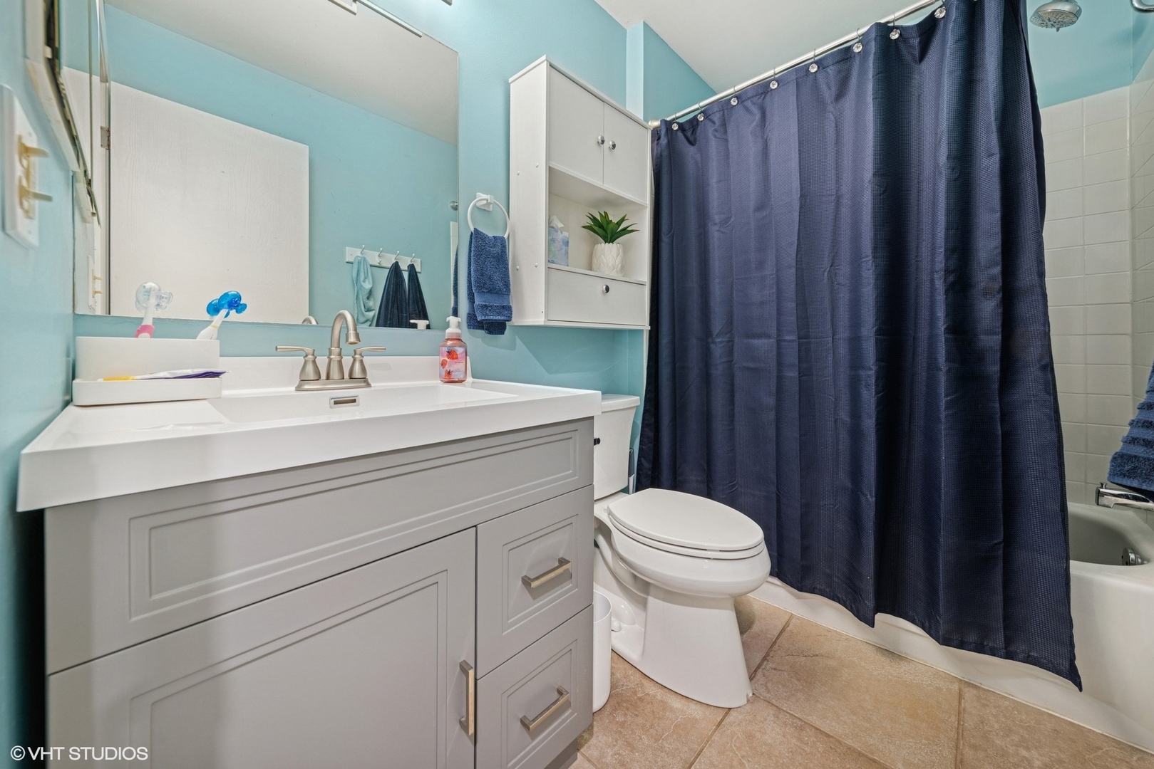 1569 Raymond Drive Unit: 201