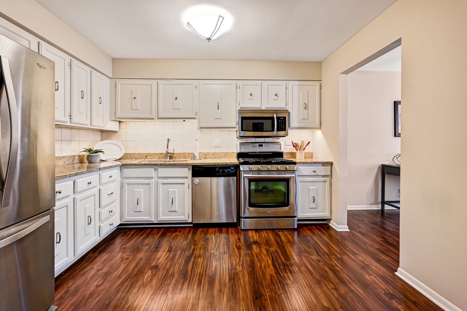 6401 Clarendon Hills Road Unit: 207