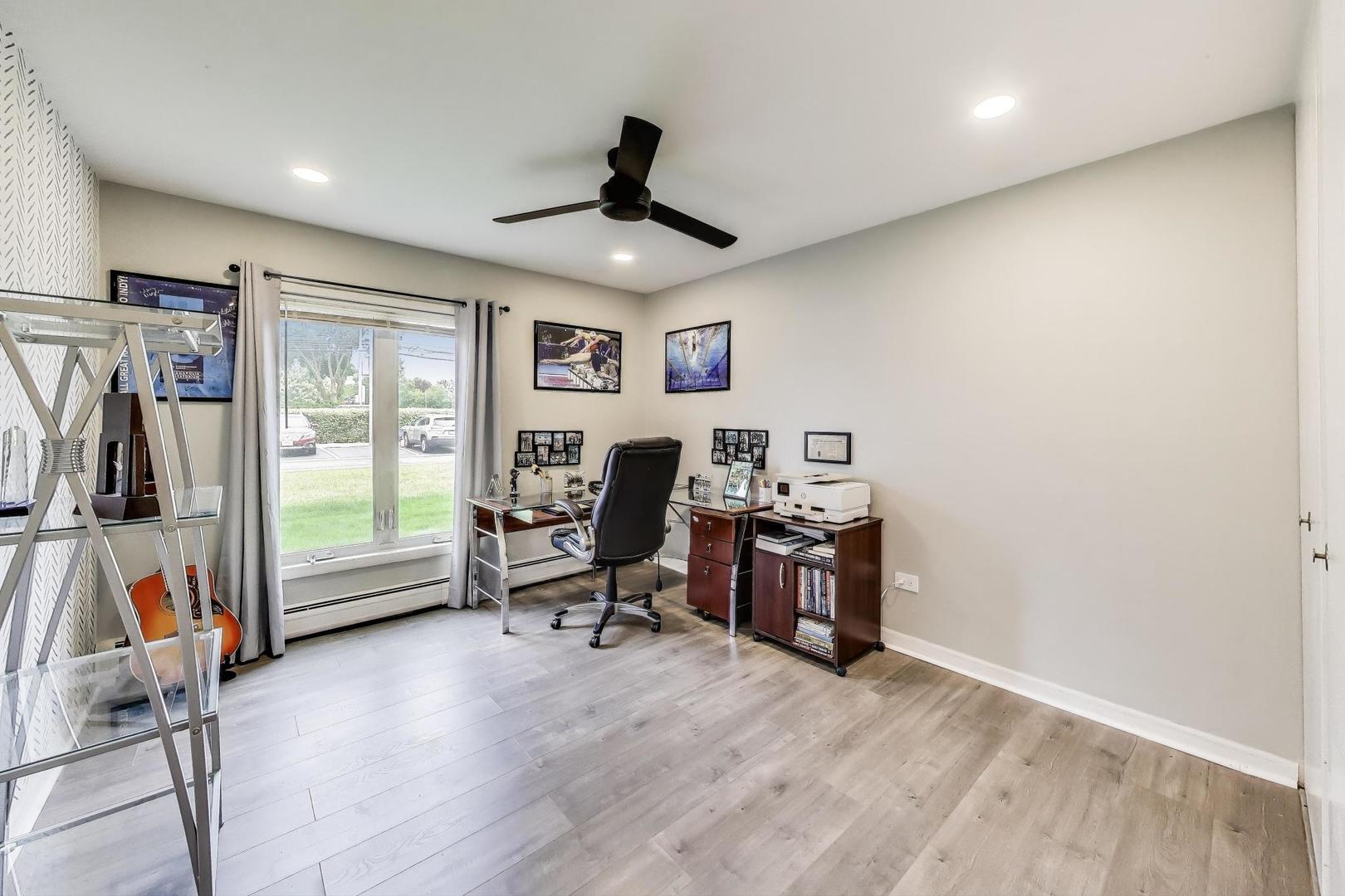4224 Saratoga Avenue Unit: J110