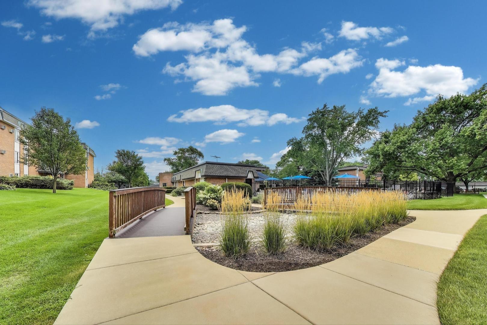 4224 Saratoga Avenue Unit: J110