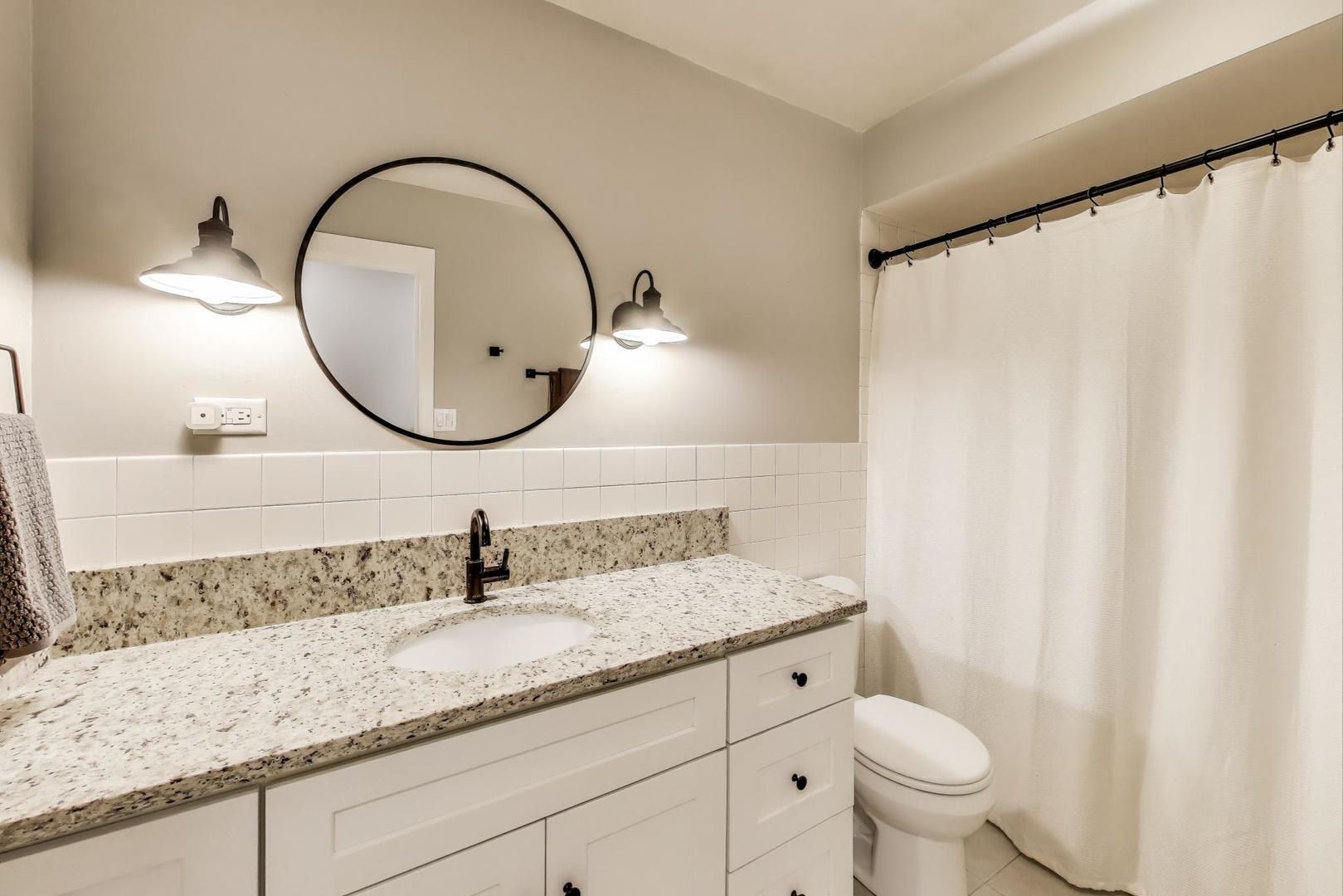 4224 Saratoga Avenue Unit: J110