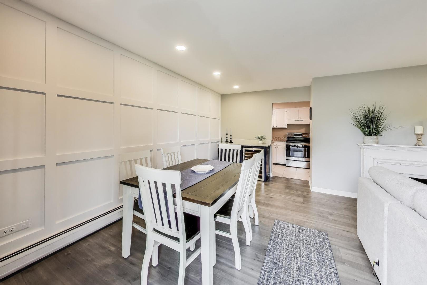 4224 Saratoga Avenue Unit: J110
