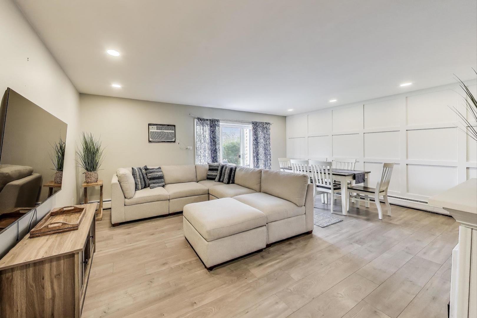 4224 Saratoga Avenue Unit: J110