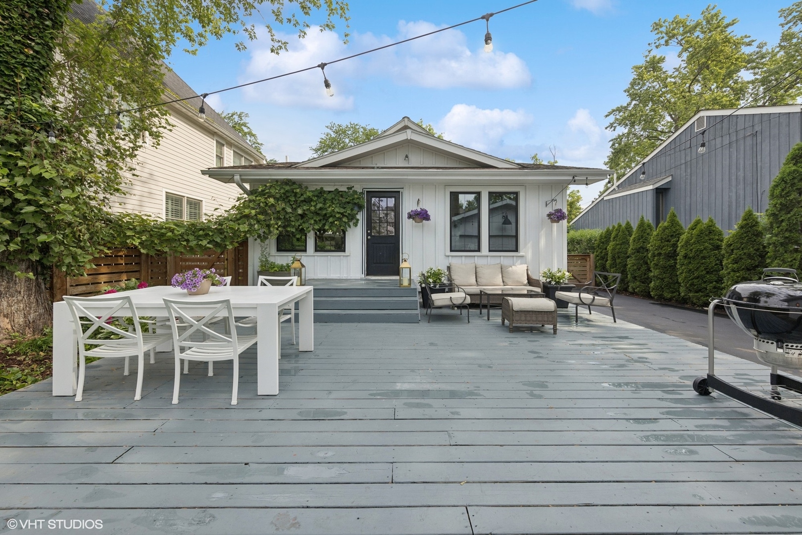 291 Oak Street