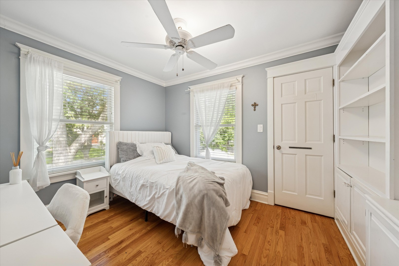 23 N Vine Street