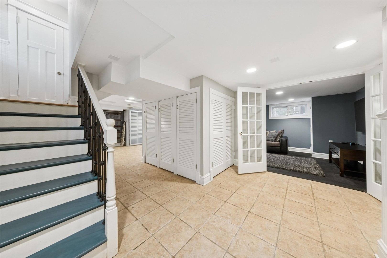 23 N Vine Street