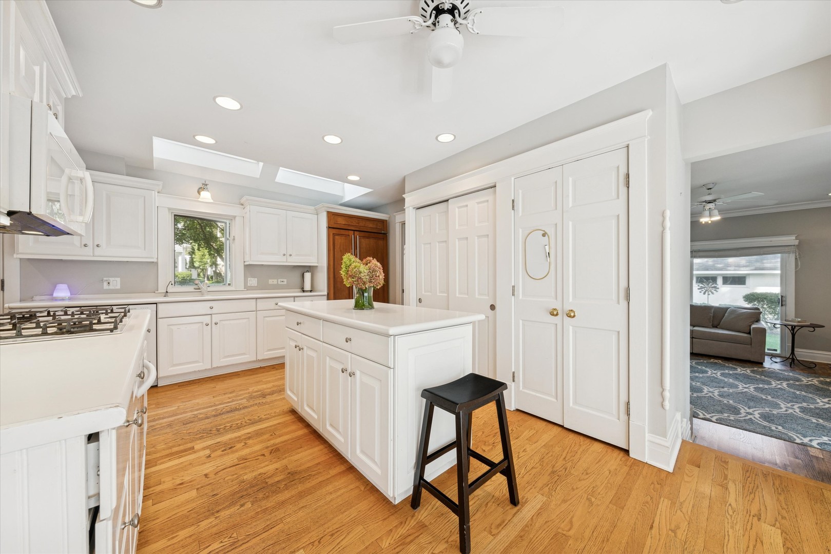 23 N Vine Street