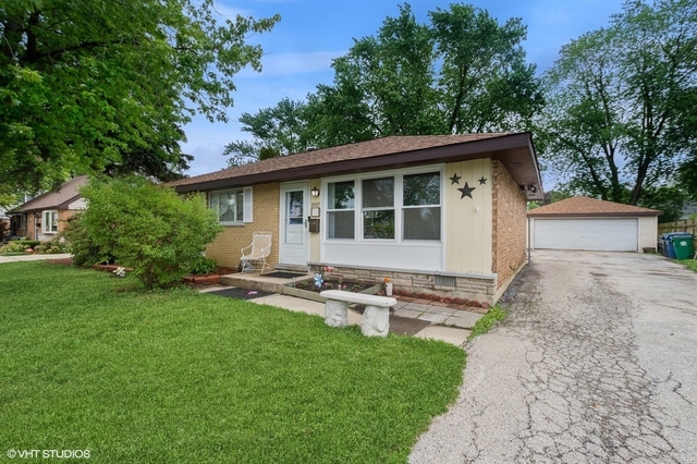 8937 Fairlane Drive