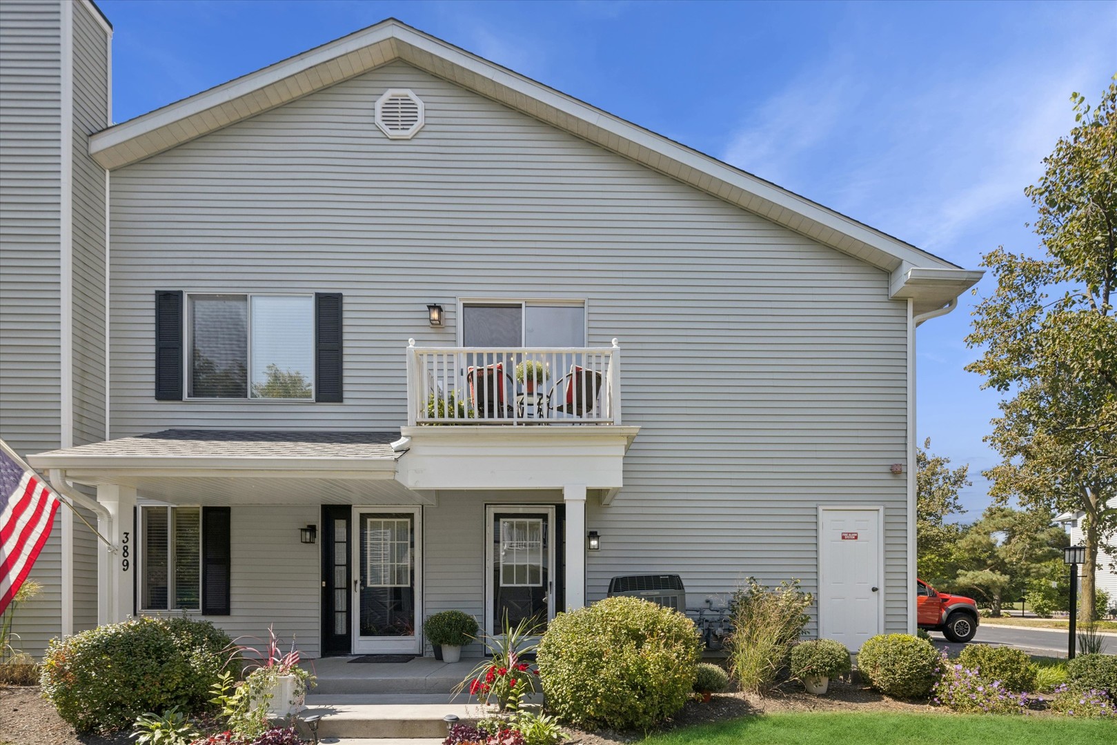 383 Coventry Court Unit: 4