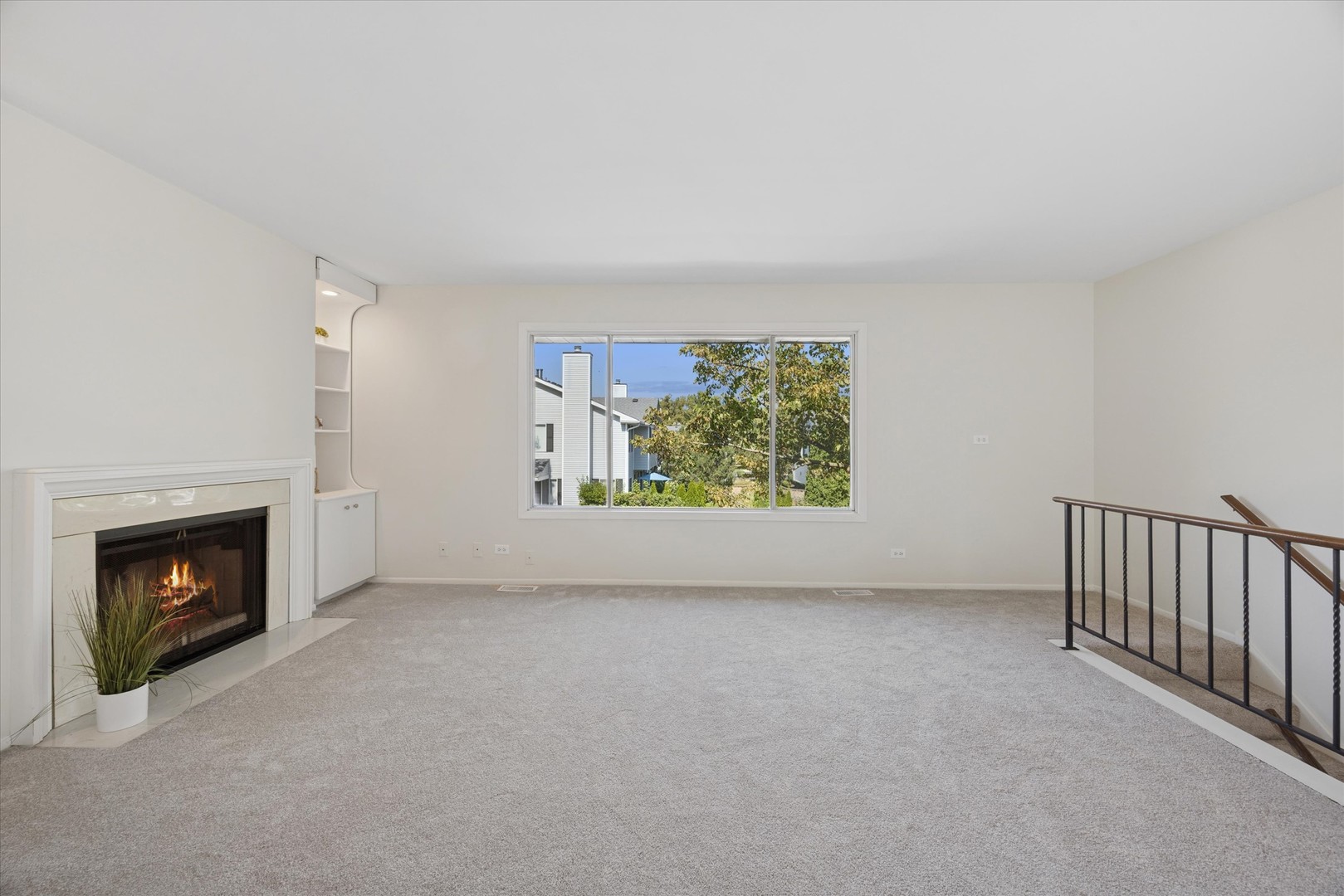 383 Coventry Court Unit: 4