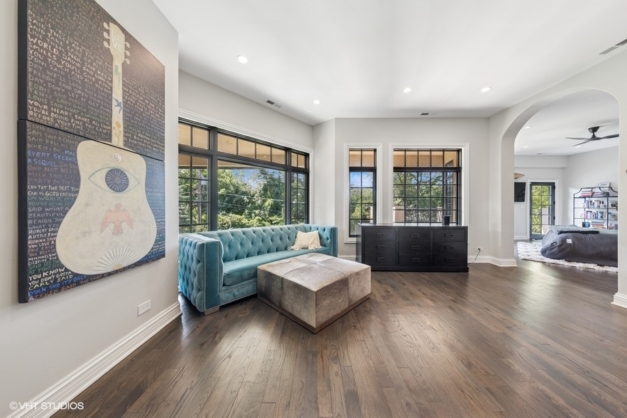 818 W 58th Street