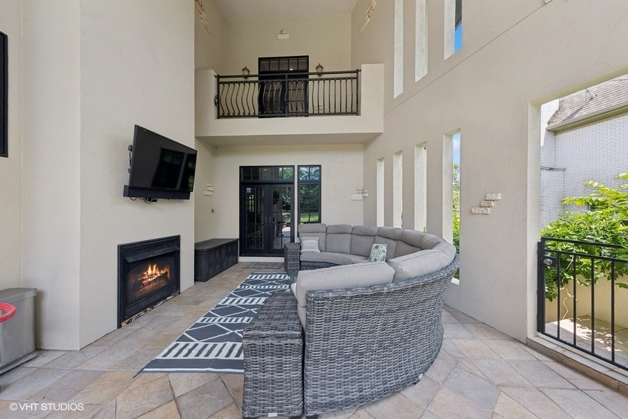 818 W 58th Street
