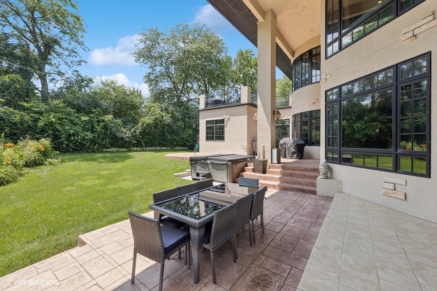 818 W 58th Street