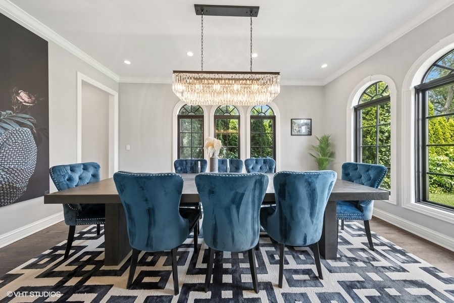 818 W 58th Street