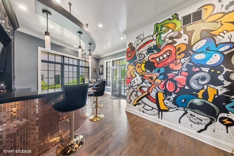 818 W 58th Street