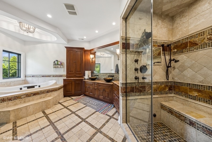 818 W 58th Street