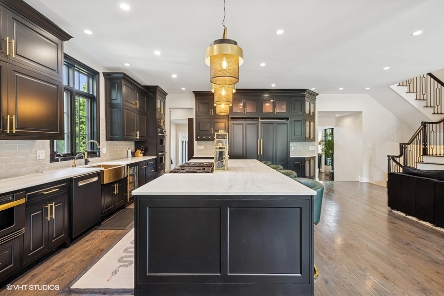 818 W 58th Street