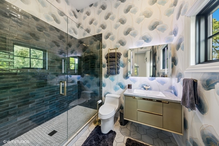 818 W 58th Street
