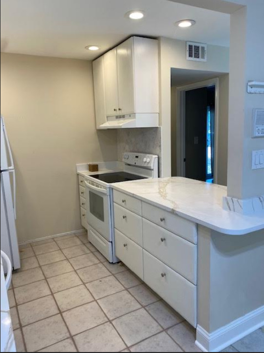 6186 Pinewood Court Unit: 102
