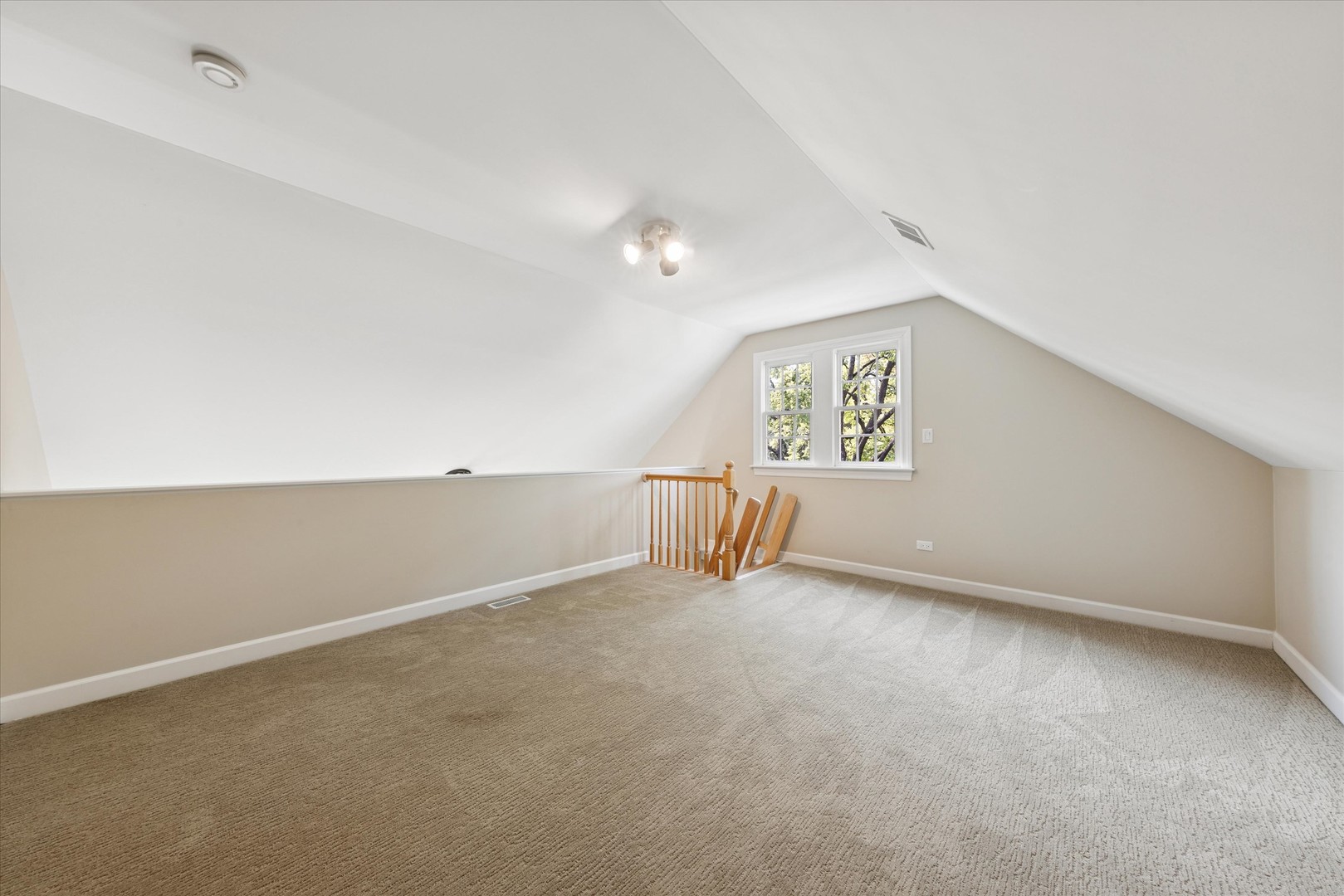544 W 7th Street