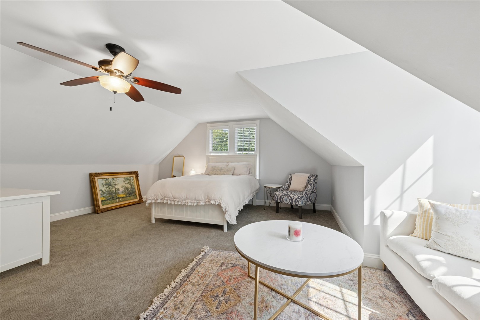 544 W 7th Street