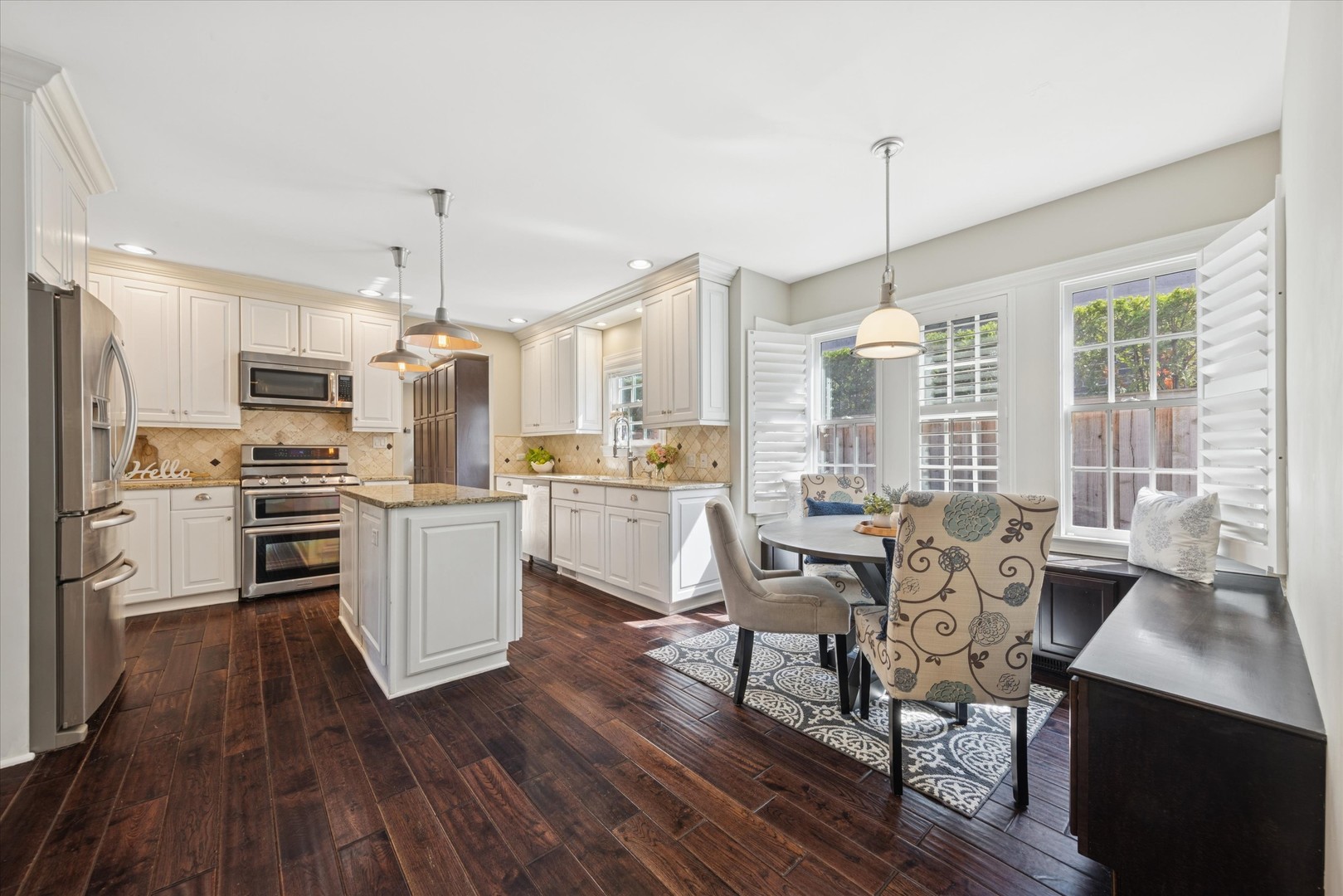 544 W 7th Street