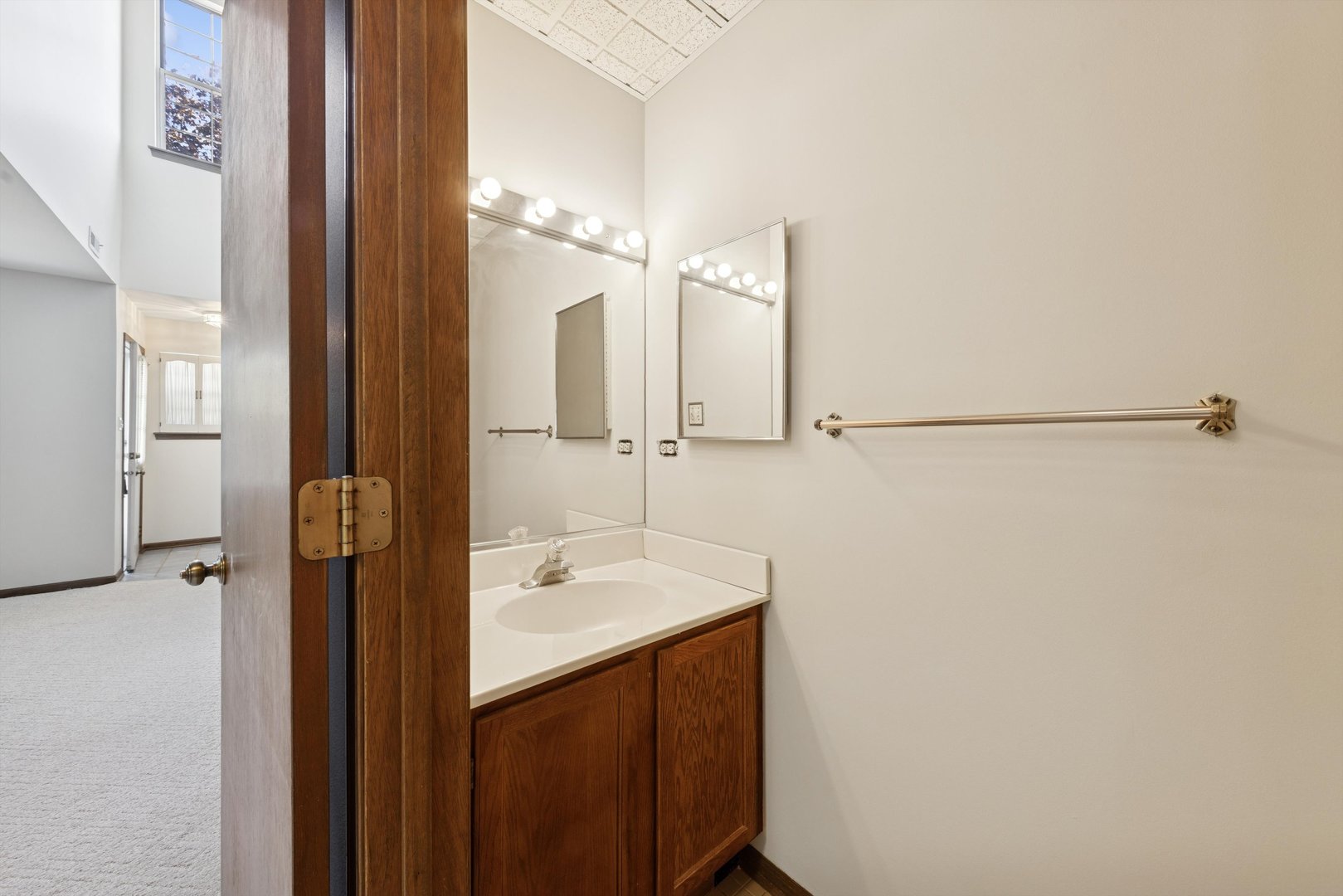 8320 Highpoint Circle Unit: 8230-F