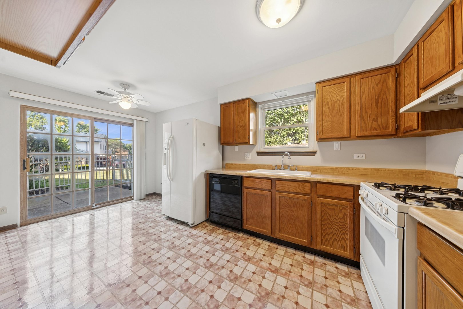 8320 Highpoint Circle Unit: 8230-F