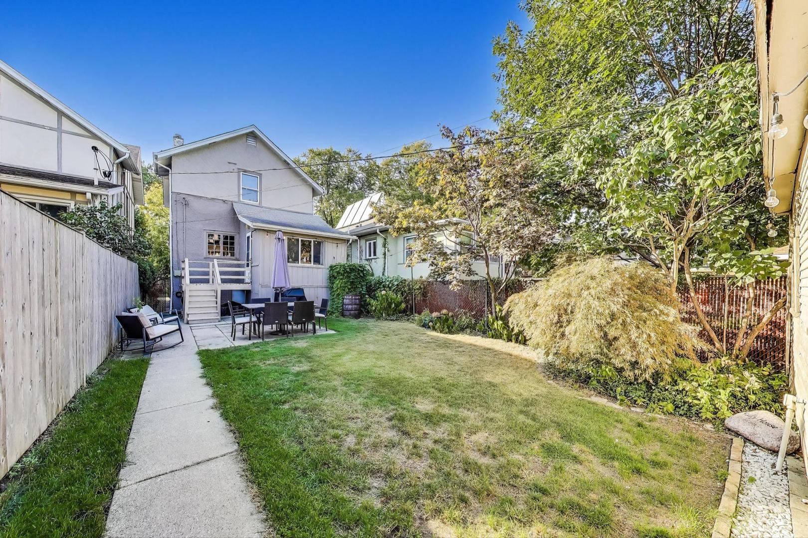1124 S Humphrey Avenue