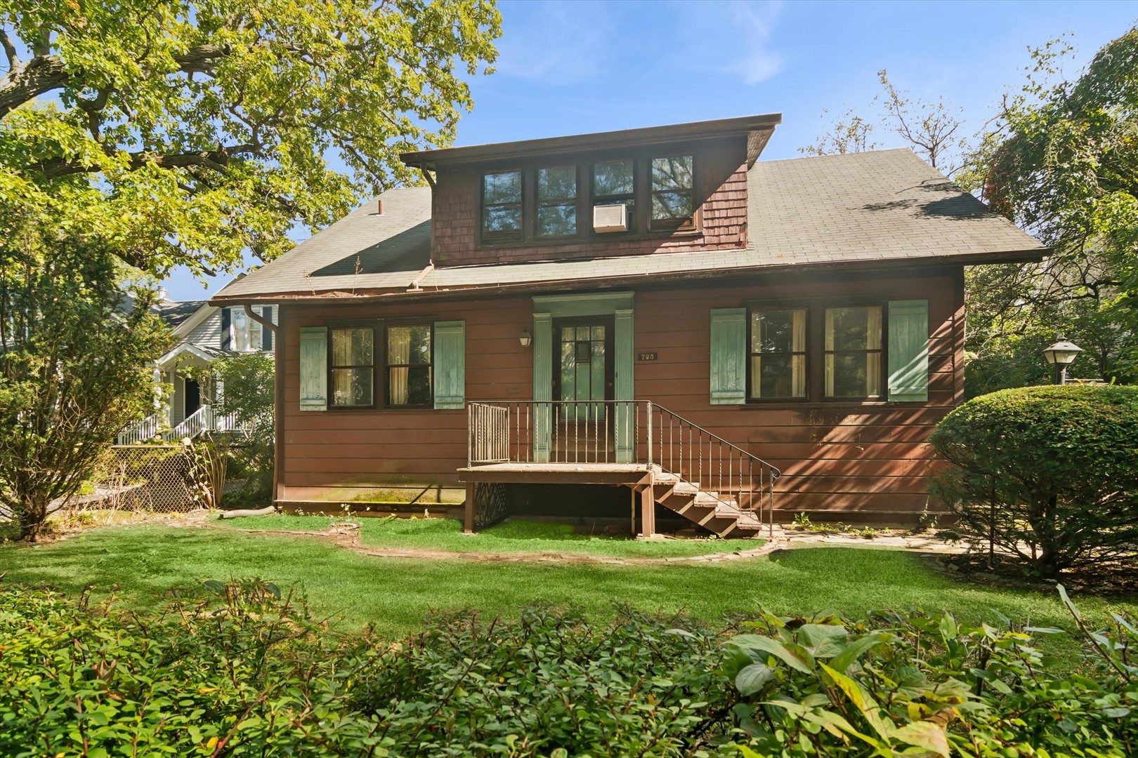 785 Locust Street