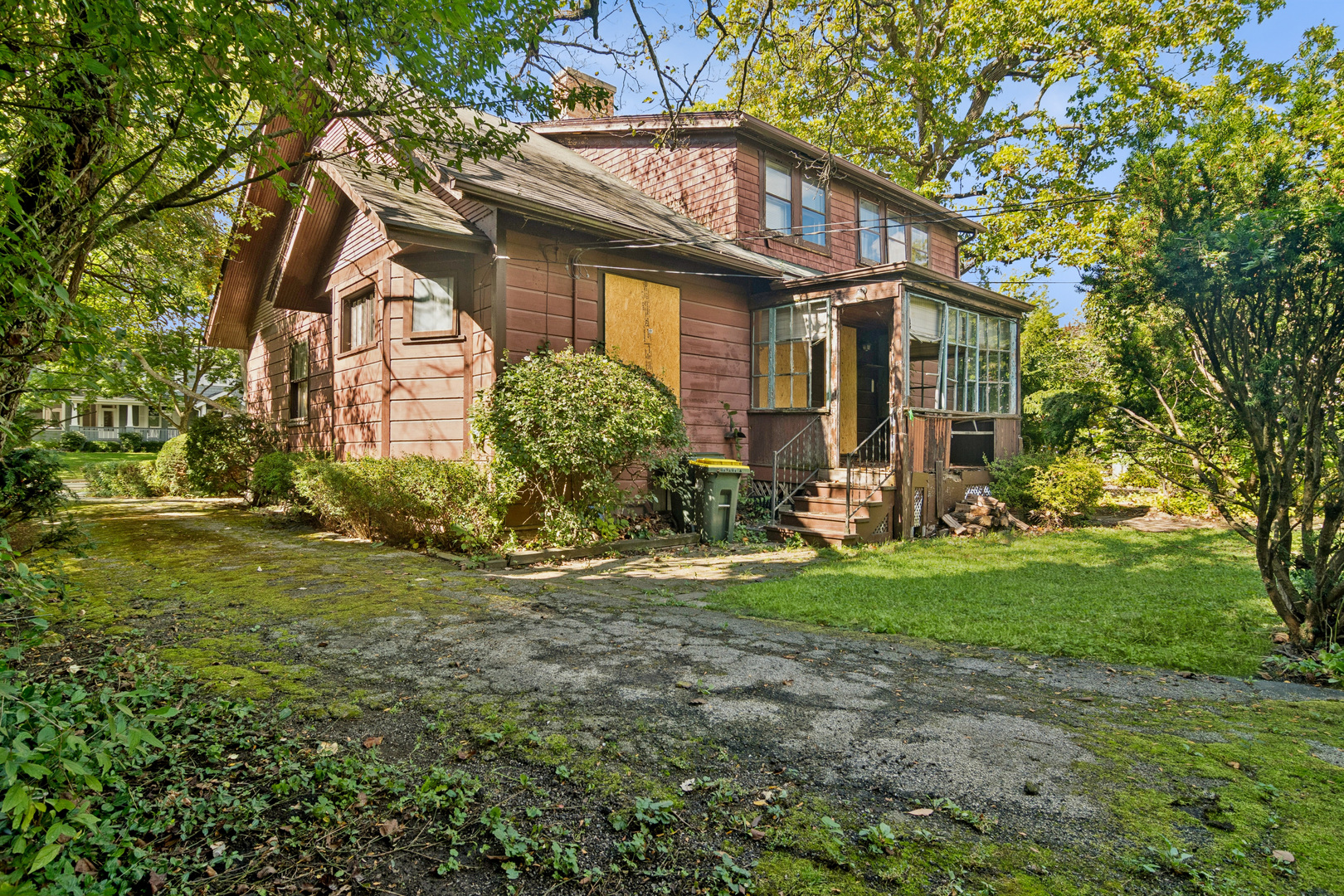 785 Locust Street