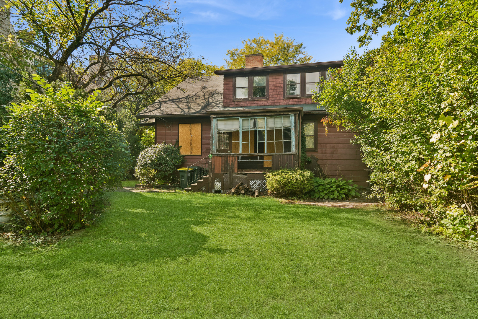 785 Locust Street