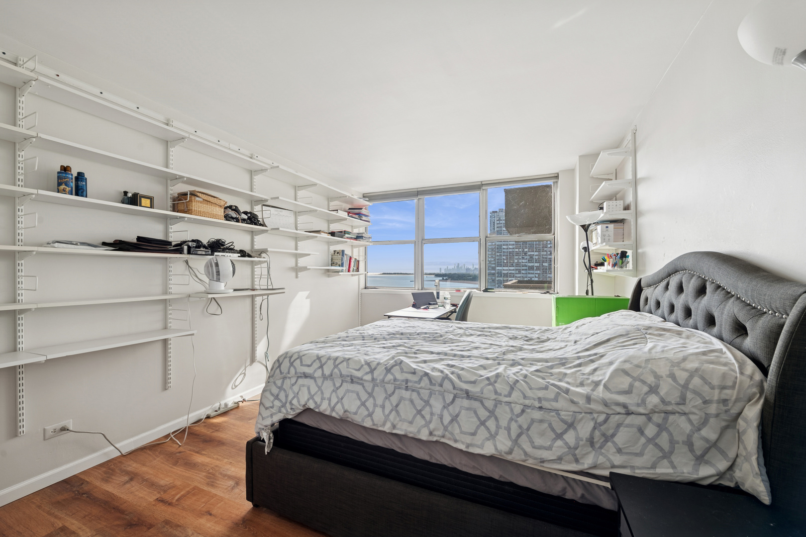 6301 N Sheridan Road Unit: 14E