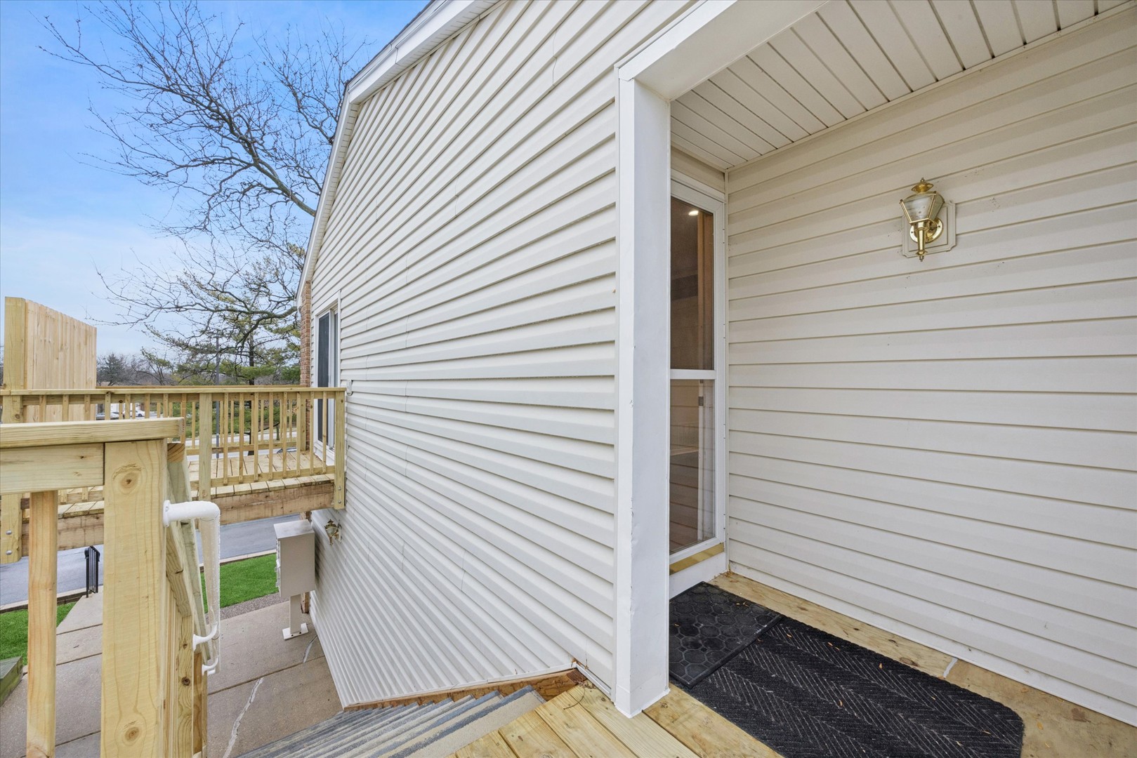 1860 Huntington Boulevard Unit: E