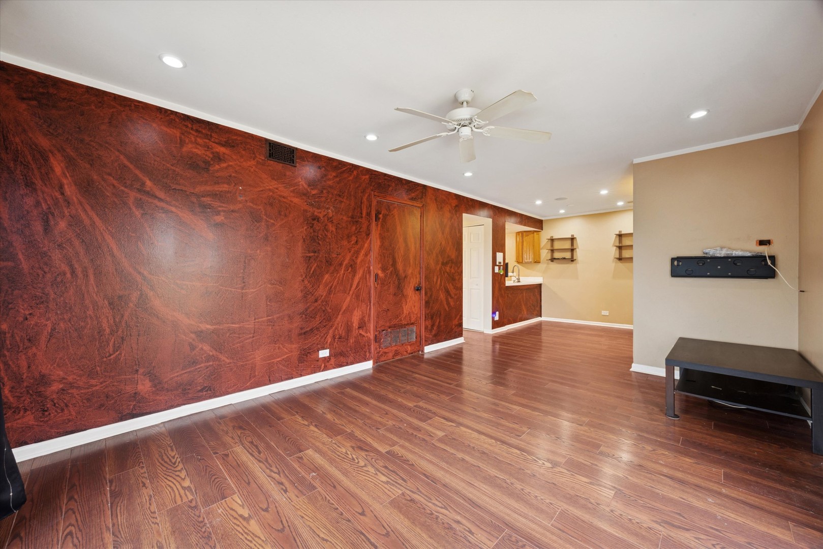 1860 Huntington Boulevard Unit: E