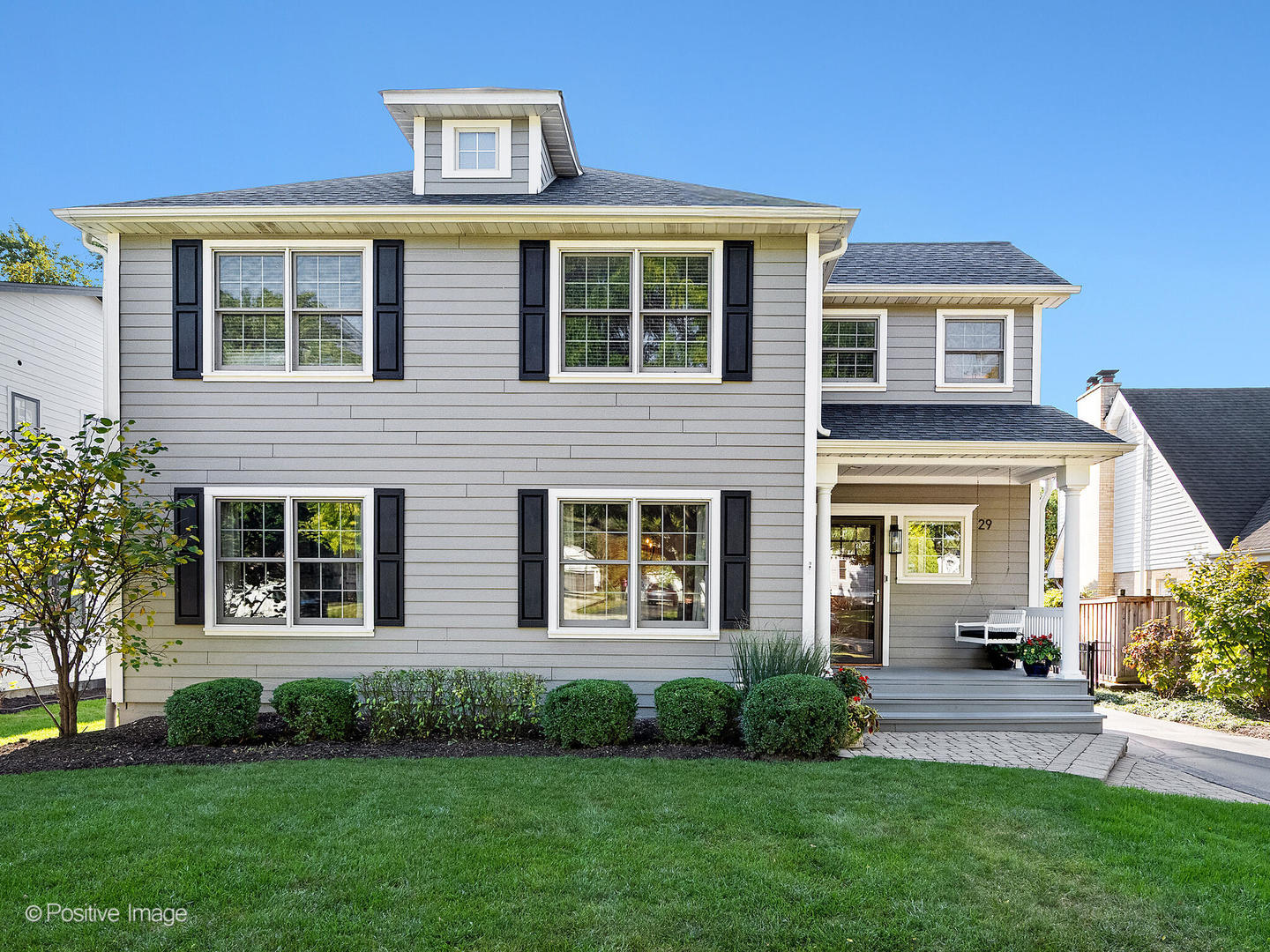29 Waverly Avenue