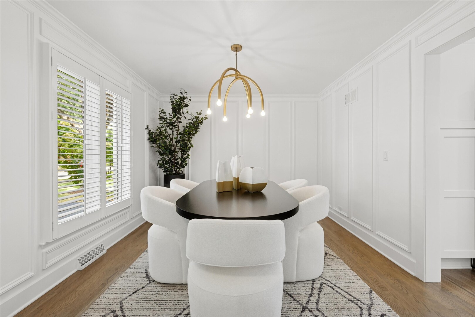 719 N Elm Street