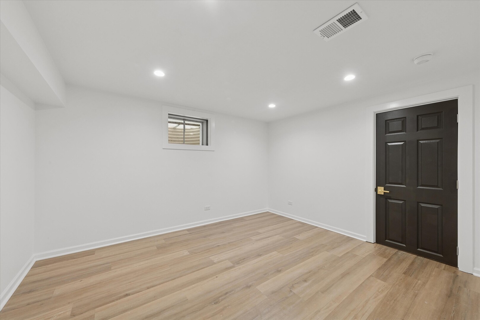 719 N Elm Street