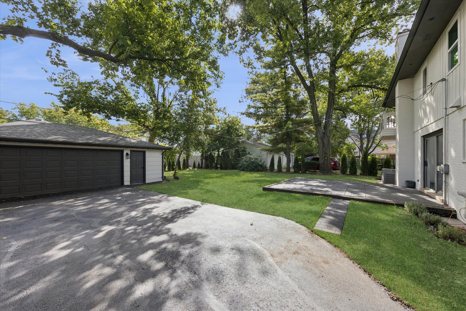 719 N Elm Street