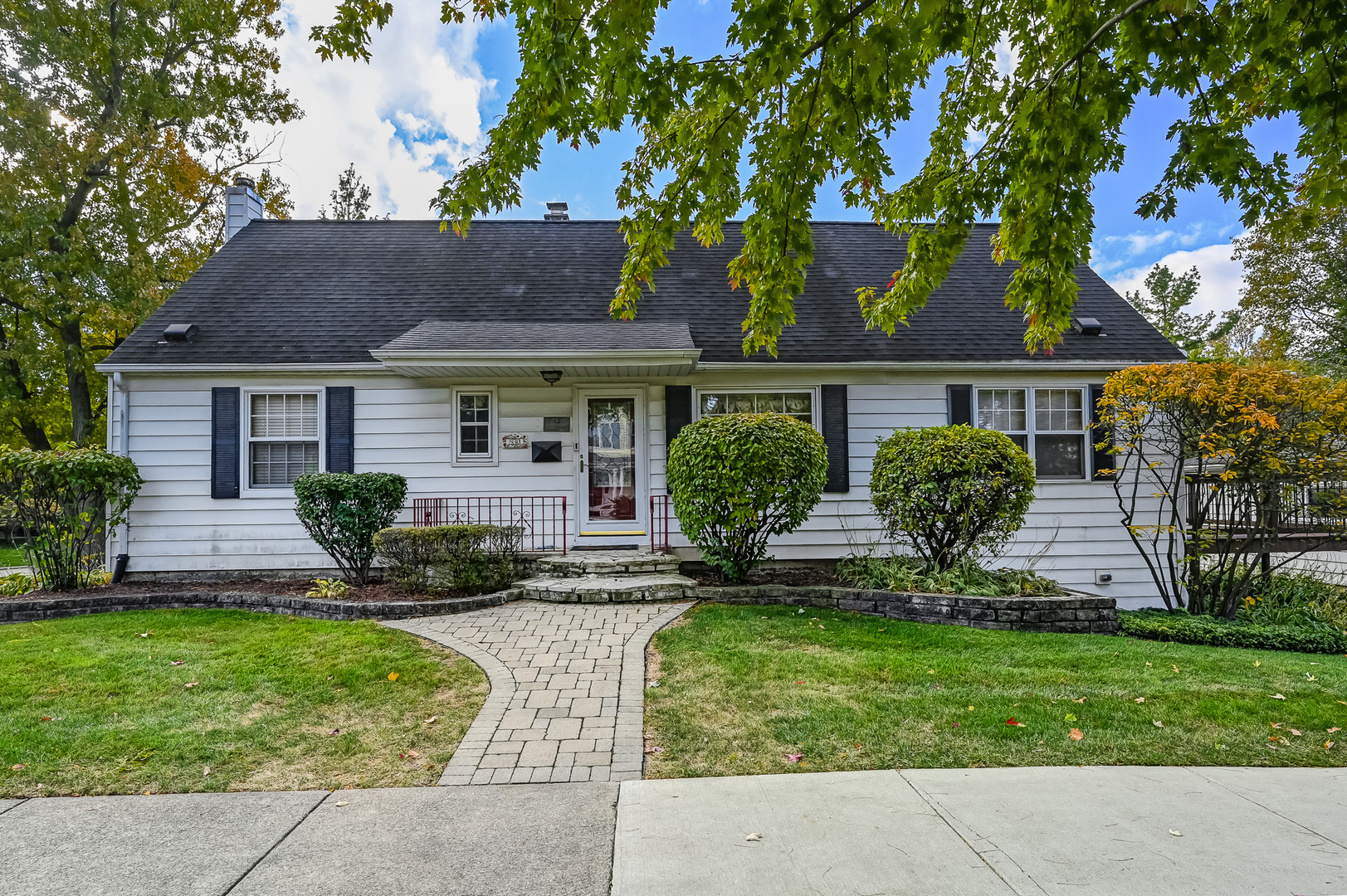 530 W 6th Street