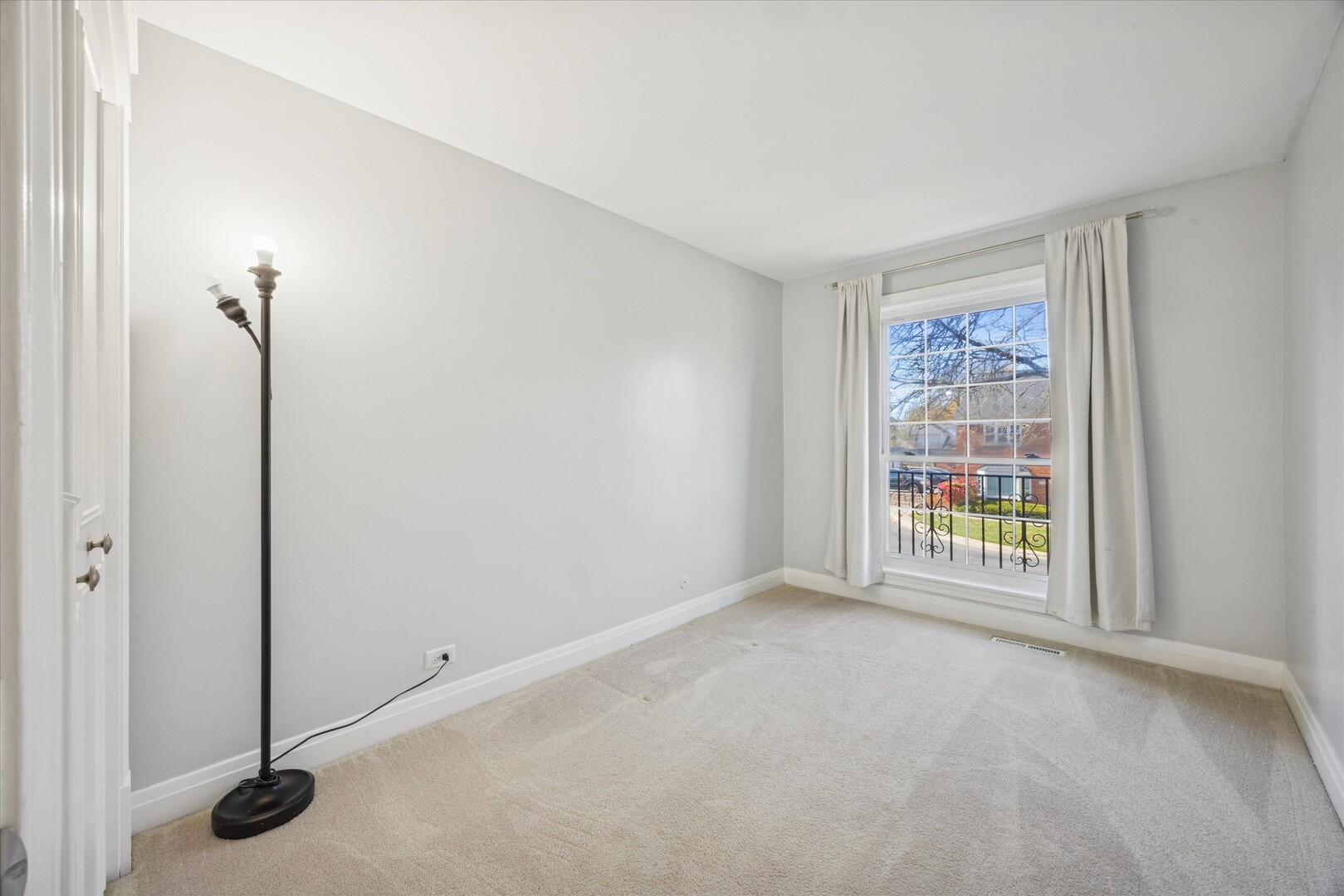 5731 Sutton Place