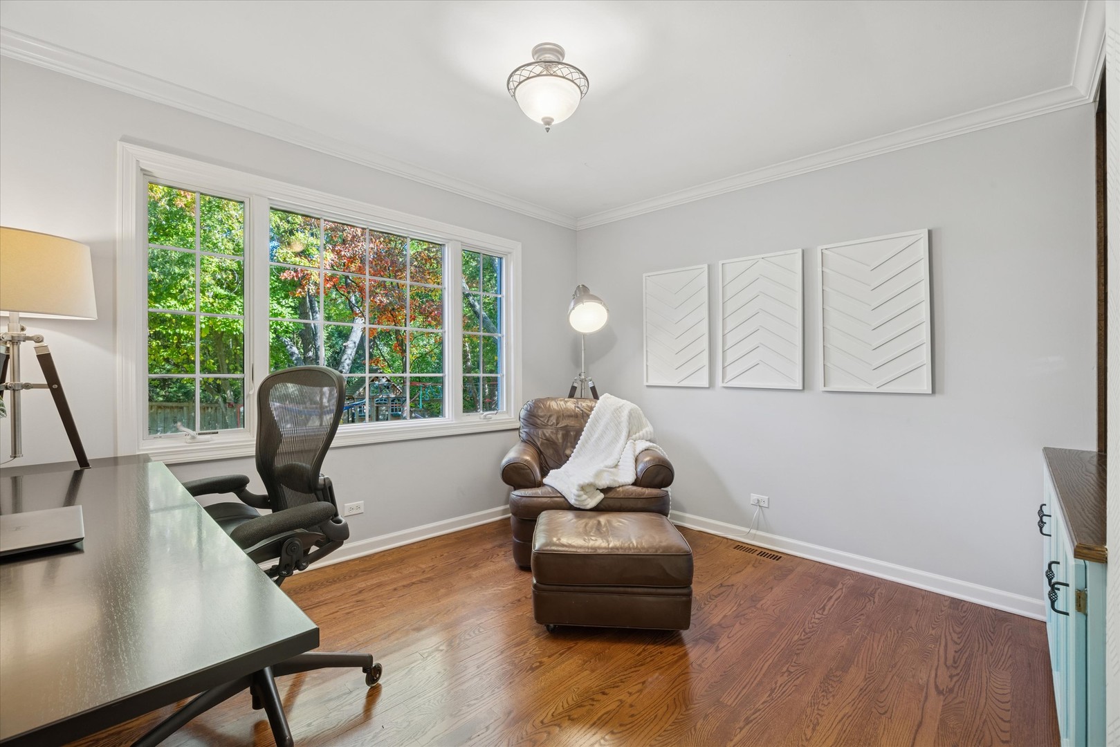 245 Meadowbrook Lane