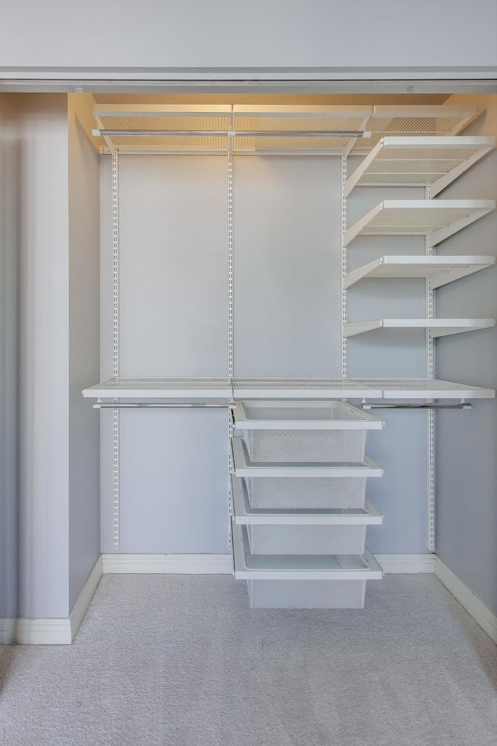 565 W Quincy Street Unit: 1603