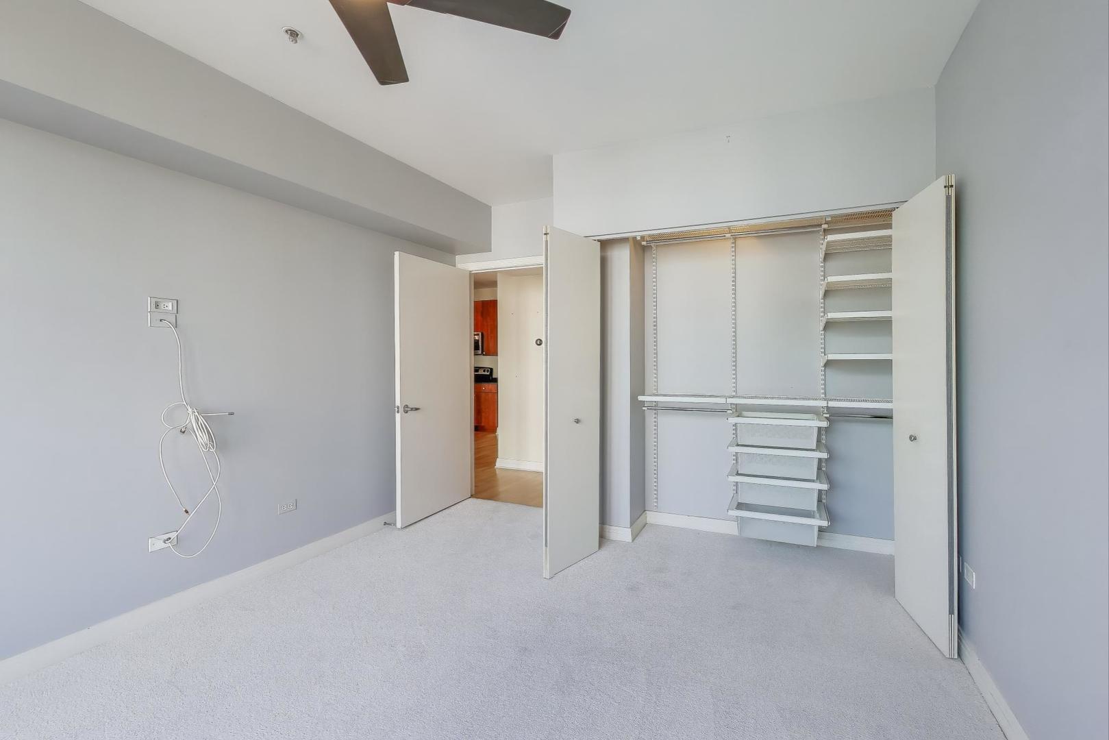 565 W Quincy Street Unit: 1603