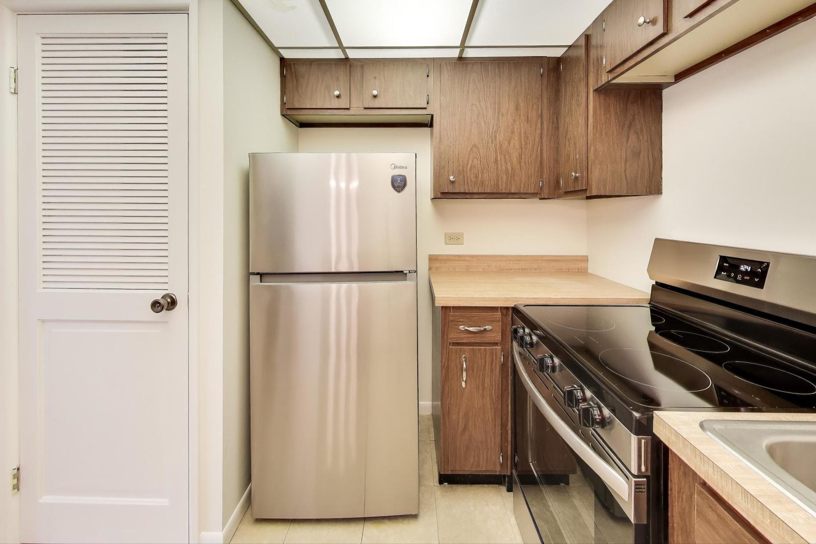75 S 6th Avenue S Unit: 204