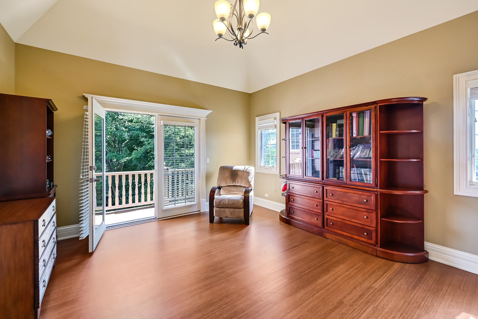 1137 N ITASCA Road