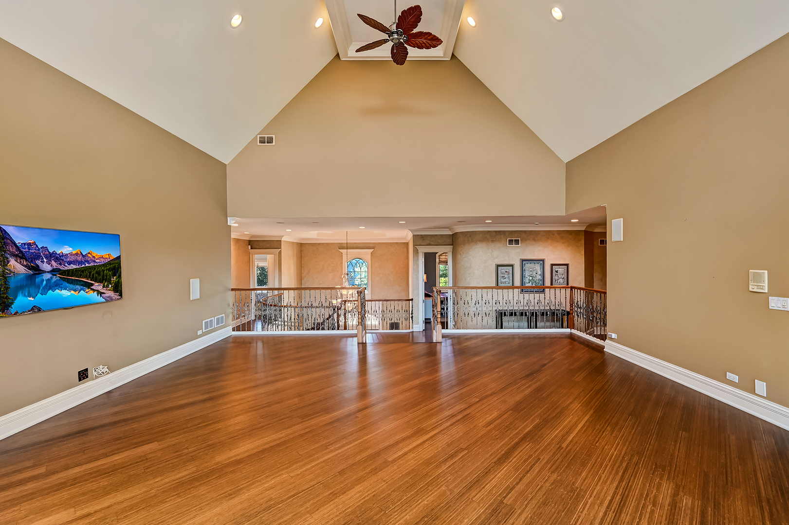 1137 N ITASCA Road