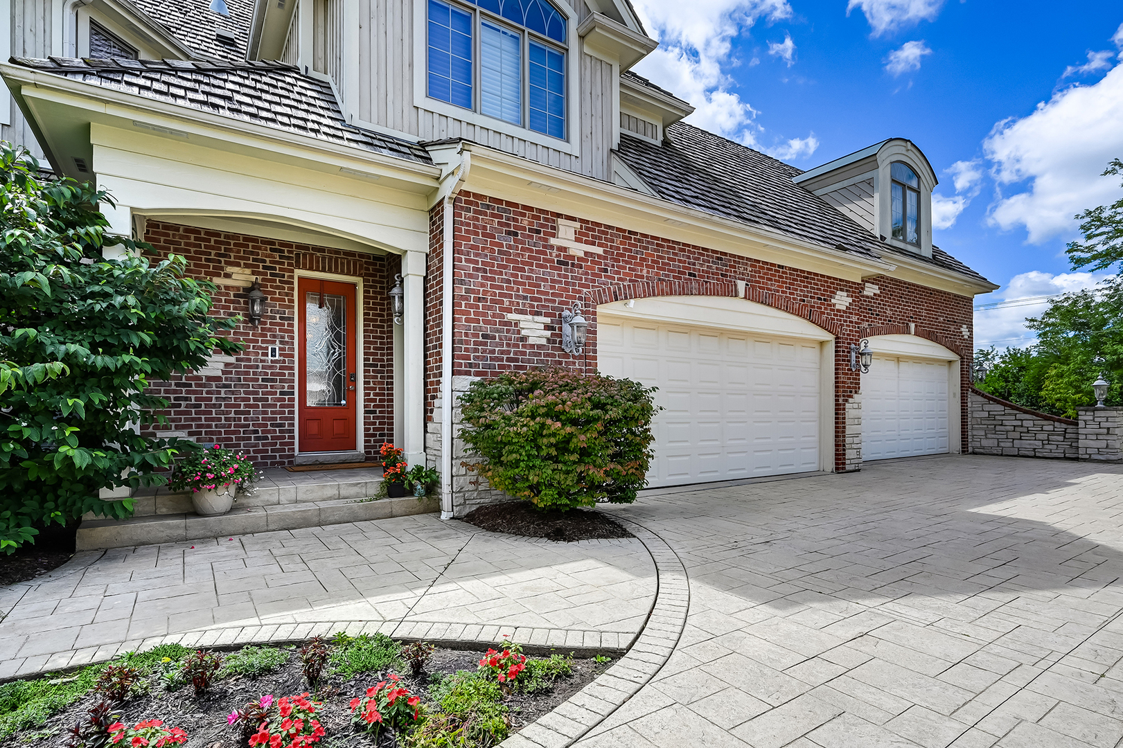 1137 N ITASCA Road