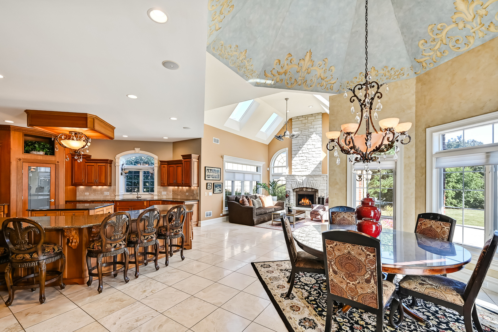 1137 N ITASCA Road